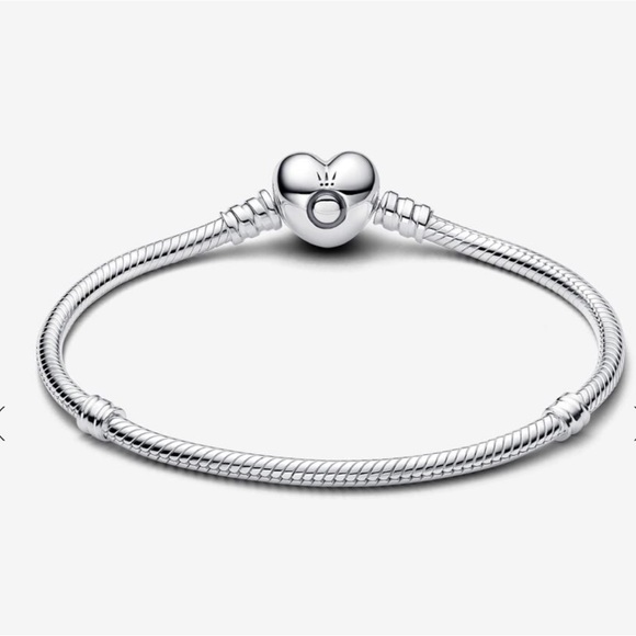Pandora Moments Heart Clasp Snake Chain Bracelet - Picture 2 of 6
